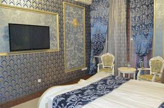 Гостиница Golden House Нижний Новгород Номер-студия Делюкс с кроватью размера «queen-size»-3