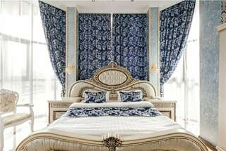 Гостиница Golden House Нижний Новгород Номер-студия Делюкс с кроватью размера «queen-size»-1